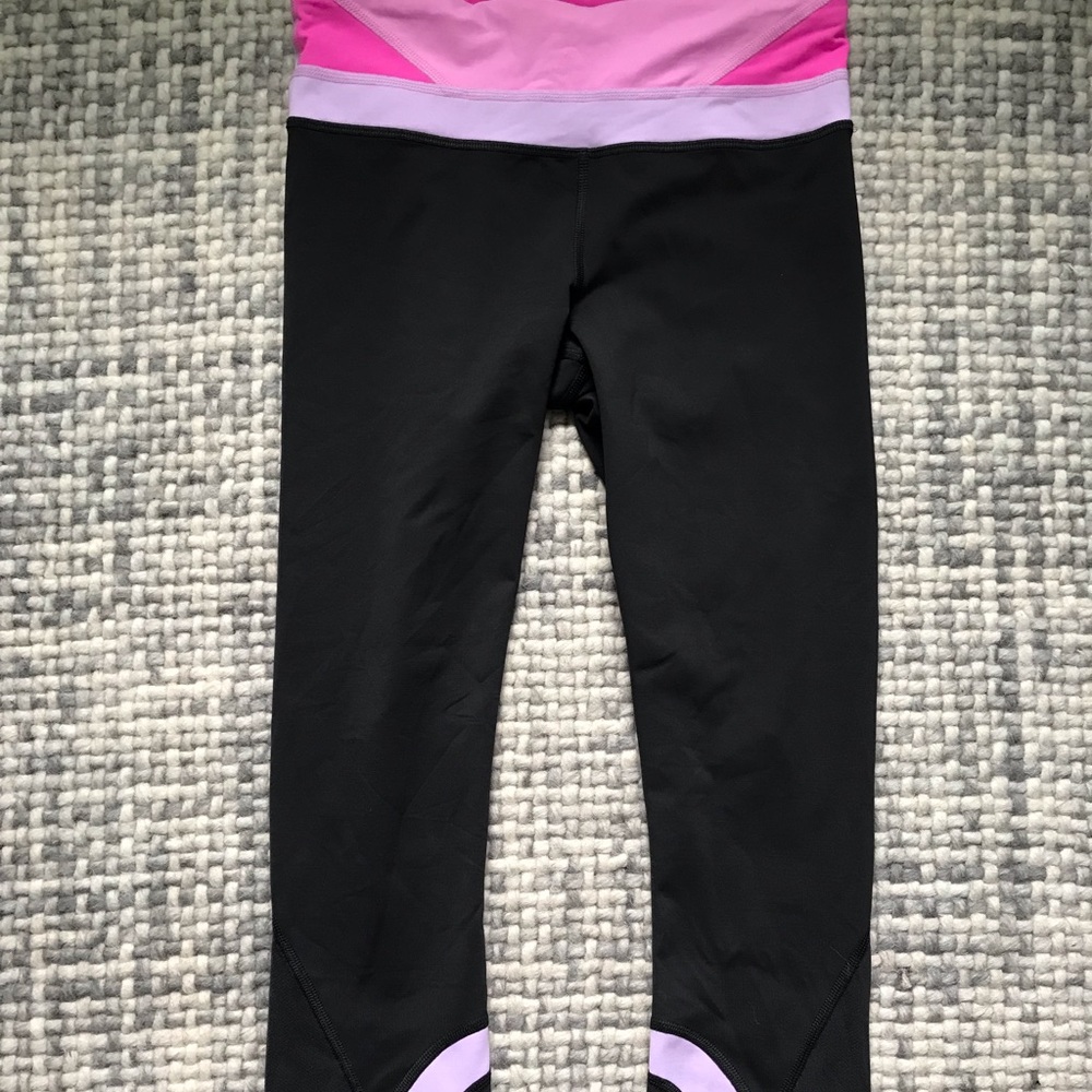 LULULEMON Dark Grey & Pink Athletic Crop Pants